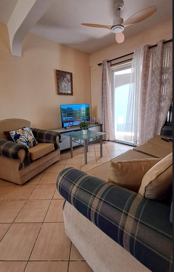 Sunshine Luxurious Villa:4 Mins Walk From Beach Flic-en-Flacq Buitenkant foto