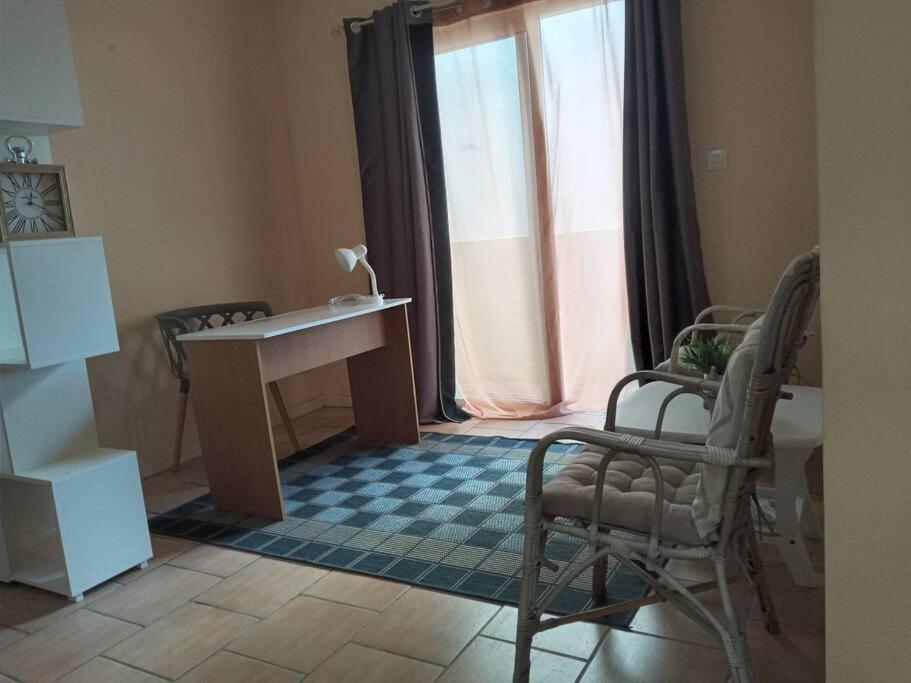 Sunshine Luxurious Villa:4 Mins Walk From Beach Flic-en-Flacq Buitenkant foto